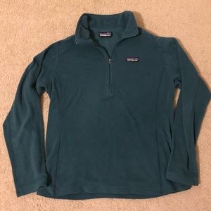 Women’s Patagonia 1/4 Zip sweater in size Medium